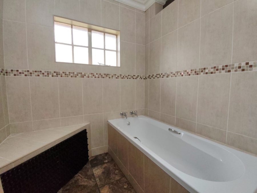 3 Bedroom Property for Sale in Louterwater Free State